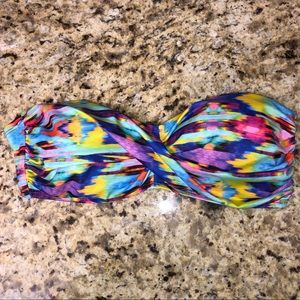 3/$30 Kenneth Cole Reaction swimsuit top